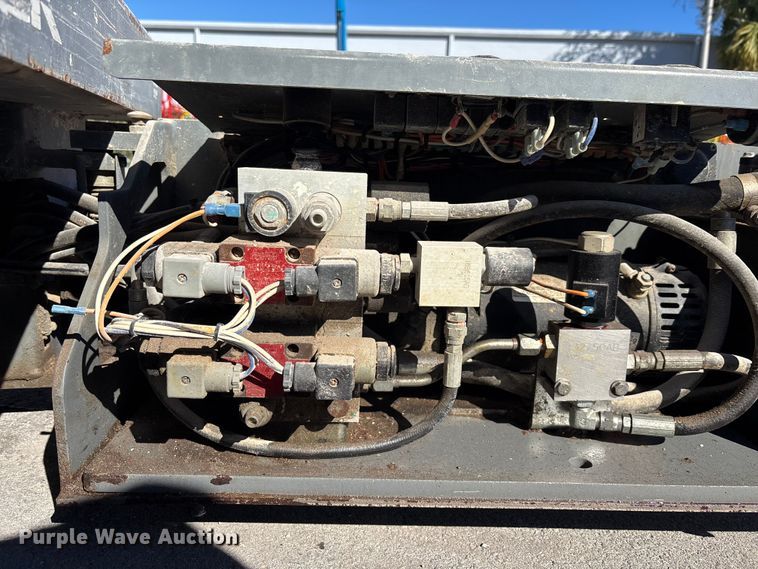 image for item DU0383 Skyjack SJIII 3219 scissor lift