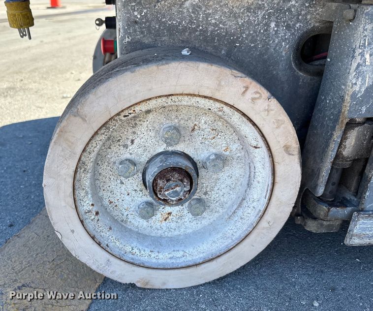 image for item DU0383 Skyjack SJIII 3219 scissor lift