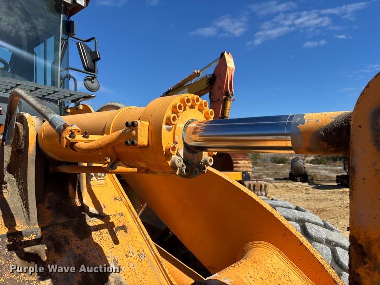 image for item DU0384 Hyundai HL970 wheel loader