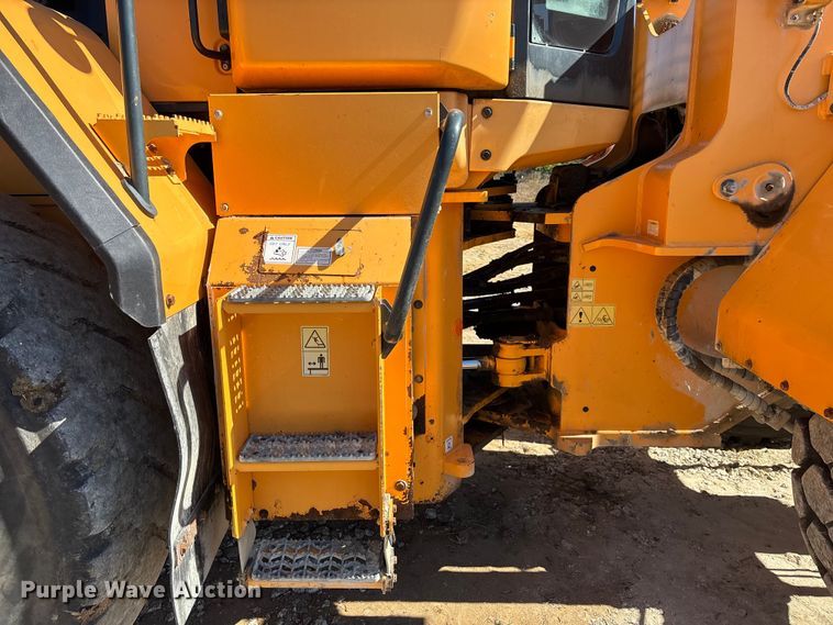 image for item DU0384 Hyundai HL970 wheel loader