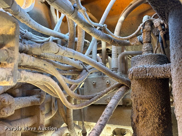 image for item DU0384 Hyundai HL970 wheel loader