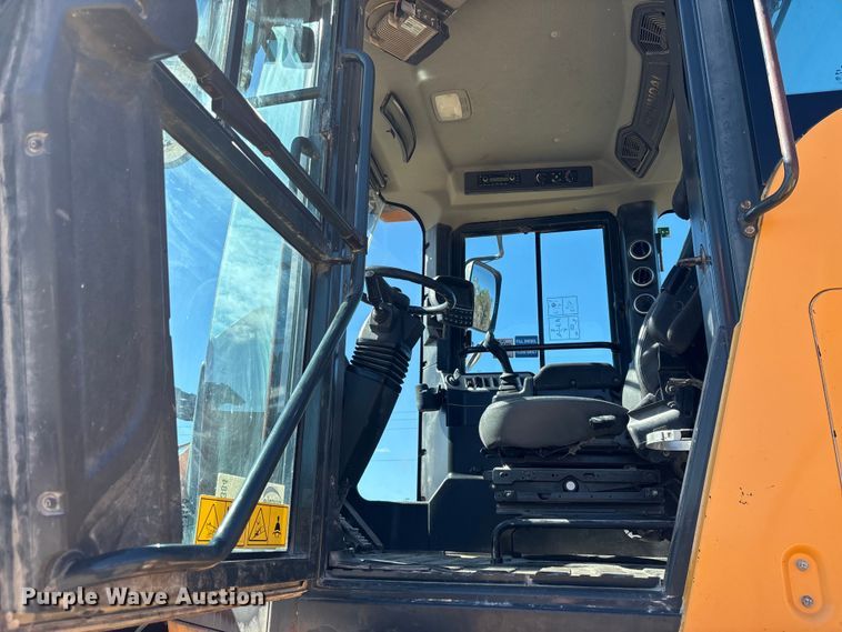 image for item DU0384 Hyundai HL970 wheel loader