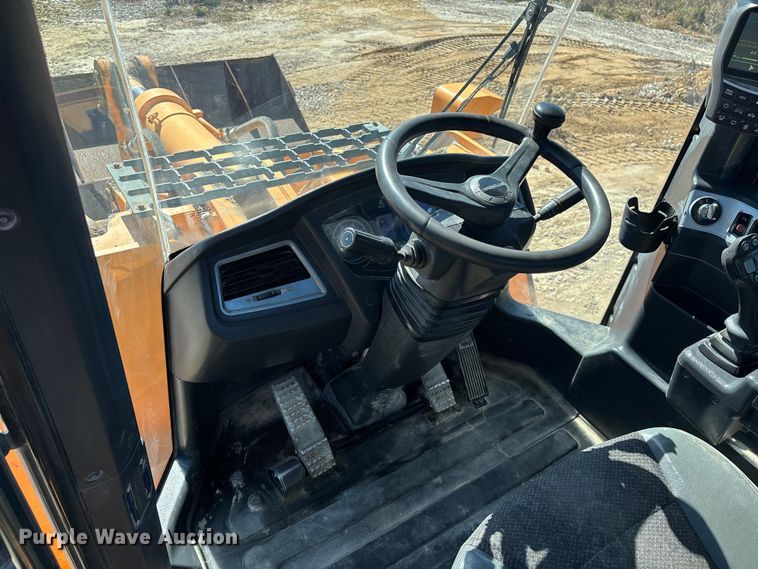 image for item DU0384 Hyundai HL970 wheel loader