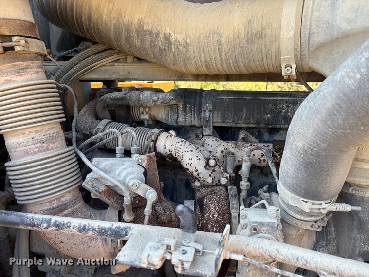 image for item DU0384 Hyundai HL970 wheel loader