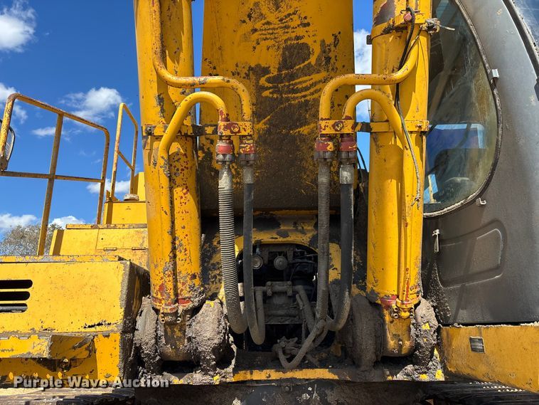 image for item DU0385 2004 John Deere 800C excavator