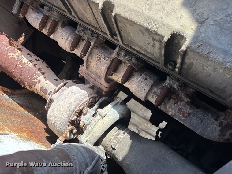 image for item DU0385 2004 John Deere 800C excavator