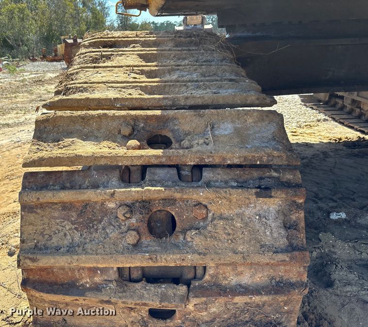 image for item DU0385 2004 John Deere 800C excavator