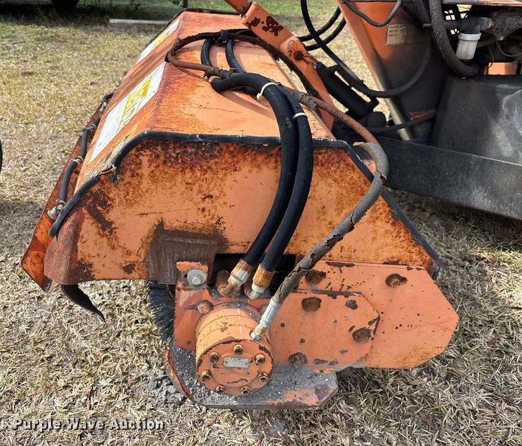 image for item DU0390 LAY MOR 6HC broom