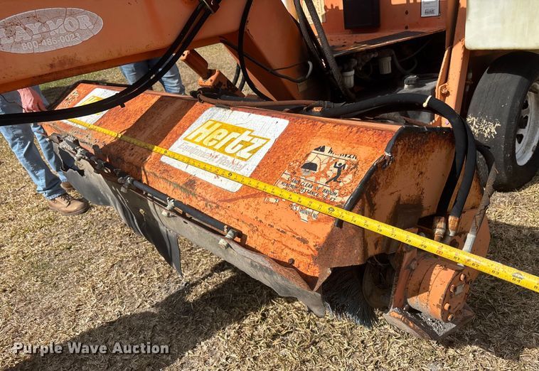 image for item DU0390 LAY MOR 6HC broom