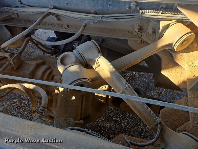 image for item DU2695 2015 Kenworth T800 dump truck