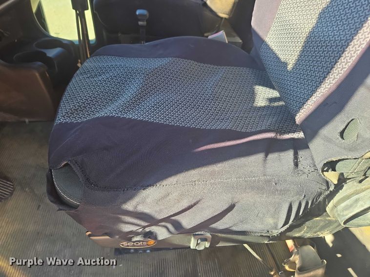 image for item DU2695 2015 Kenworth T800 dump truck