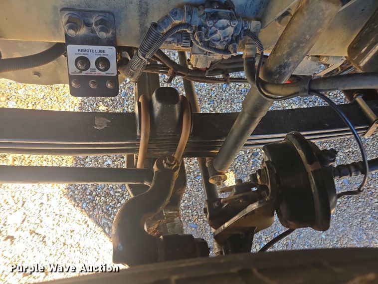 image for item DU2695 2015 Kenworth T800 dump truck