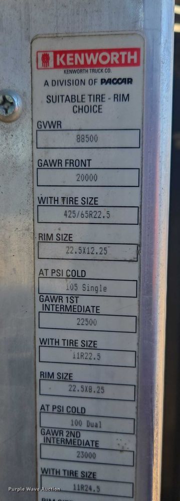 image for item DU2695 2015 Kenworth T800 dump truck