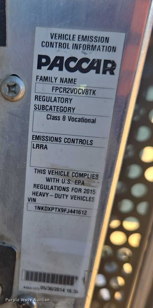 image for item DU2695 2015 Kenworth T800 dump truck