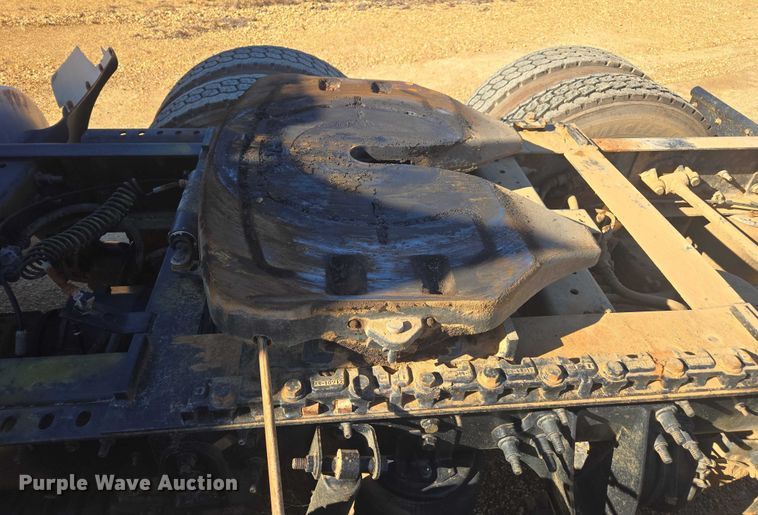 image for item DU2696 2014 International Prostar+ 122 semi truck