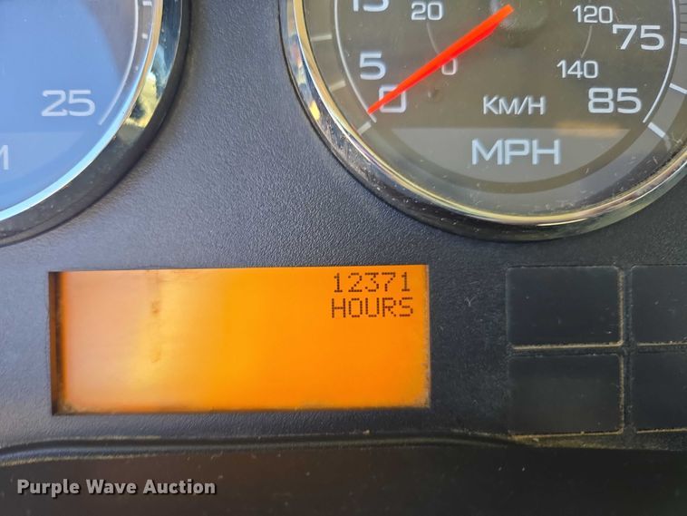 image for item DU2696 2014 International Prostar+ 122 semi truck