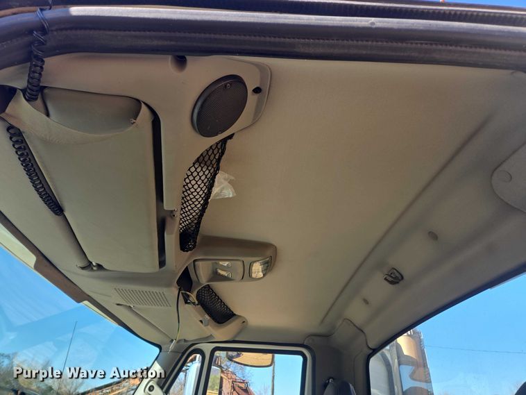 image for item DU2696 2014 International Prostar+ 122 semi truck