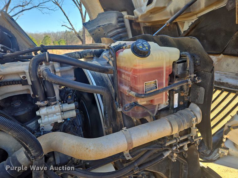 image for item DU2696 2014 International Prostar+ 122 semi truck