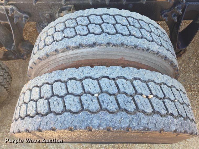 image for item DU2696 2014 International Prostar+ 122 semi truck