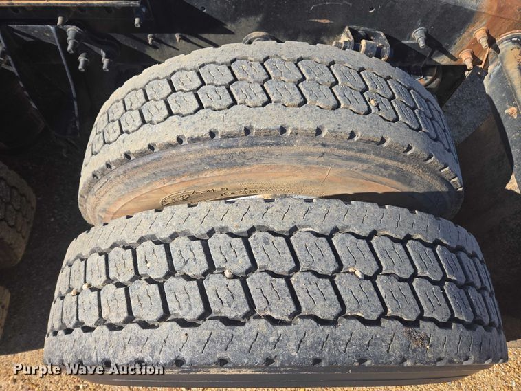 image for item DU2696 2014 International Prostar+ 122 semi truck