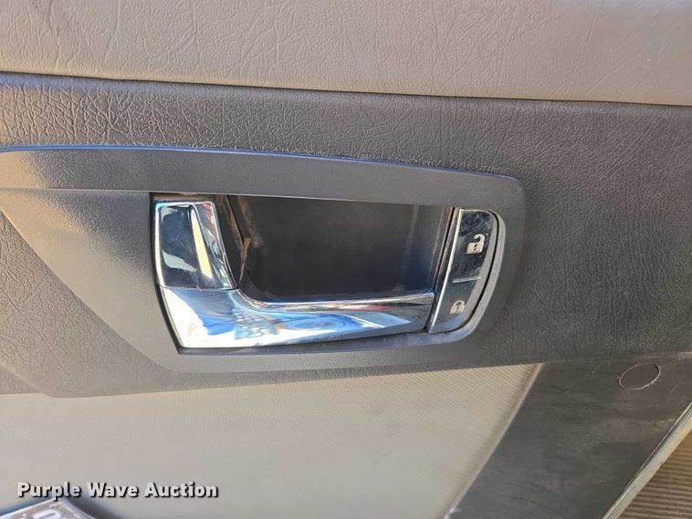 image for item DU2698 2017 Kenworth T370 dump truck