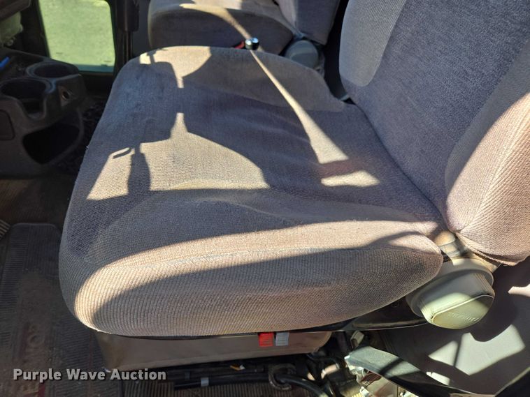 image for item DU2698 2017 Kenworth T370 dump truck