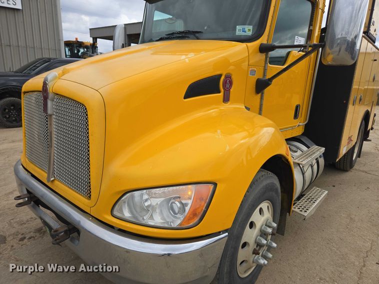 image for item DU2714 2014 Kenworth T270 utility / service truck