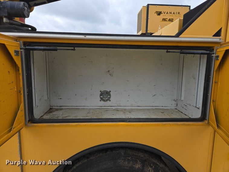 image for item DU2714 2014 Kenworth T270 utility / service truck