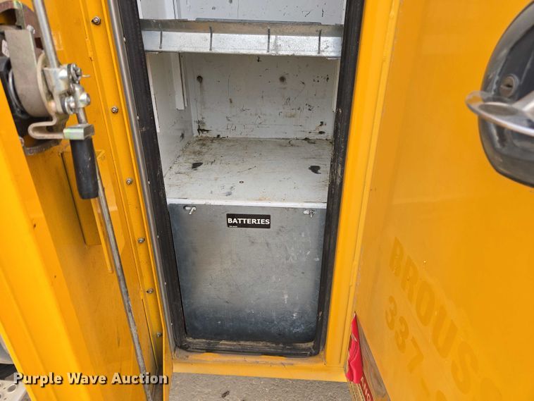 image for item DU2714 2014 Kenworth T270 utility / service truck