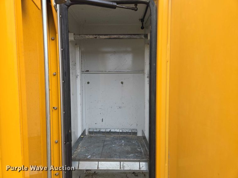 image for item DU2714 2014 Kenworth T270 utility / service truck