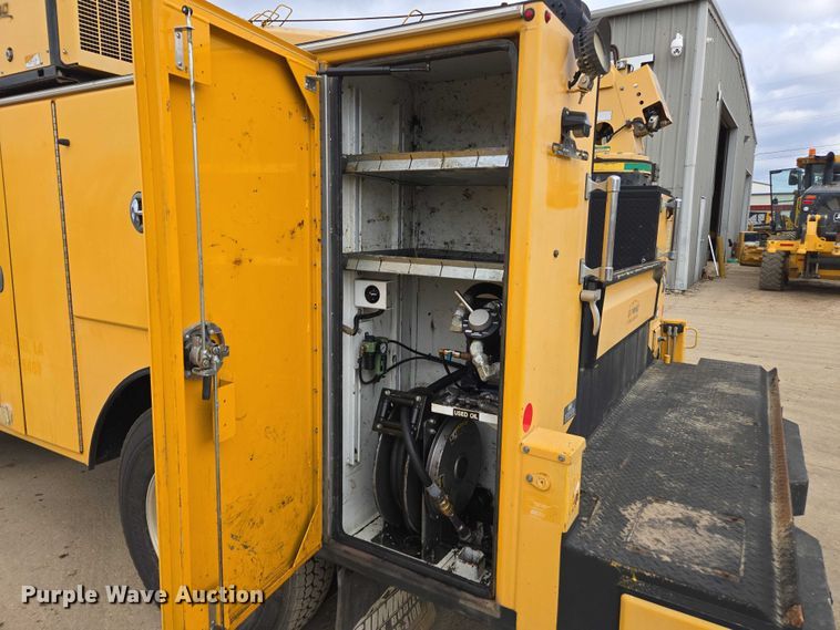 image for item DU2714 2014 Kenworth T270 utility / service truck