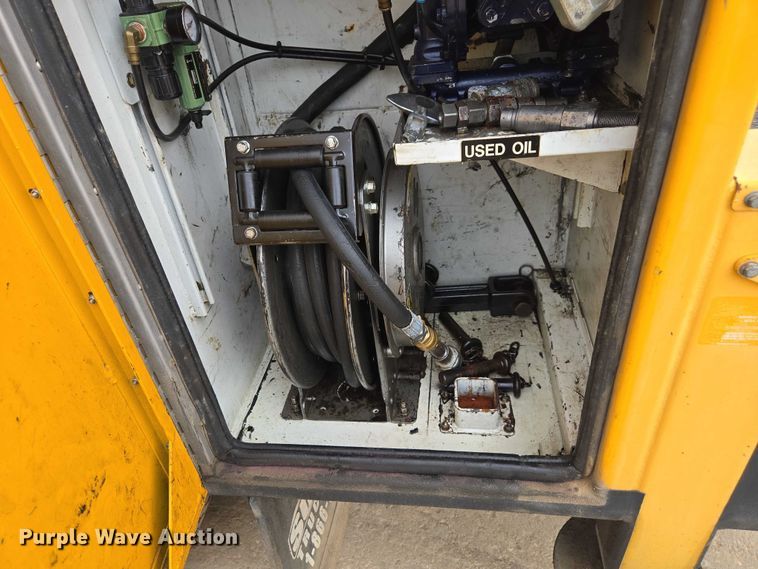 image for item DU2714 2014 Kenworth T270 utility / service truck