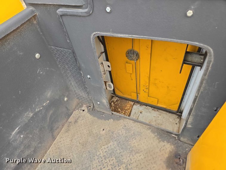 image for item DU2714 2014 Kenworth T270 utility / service truck