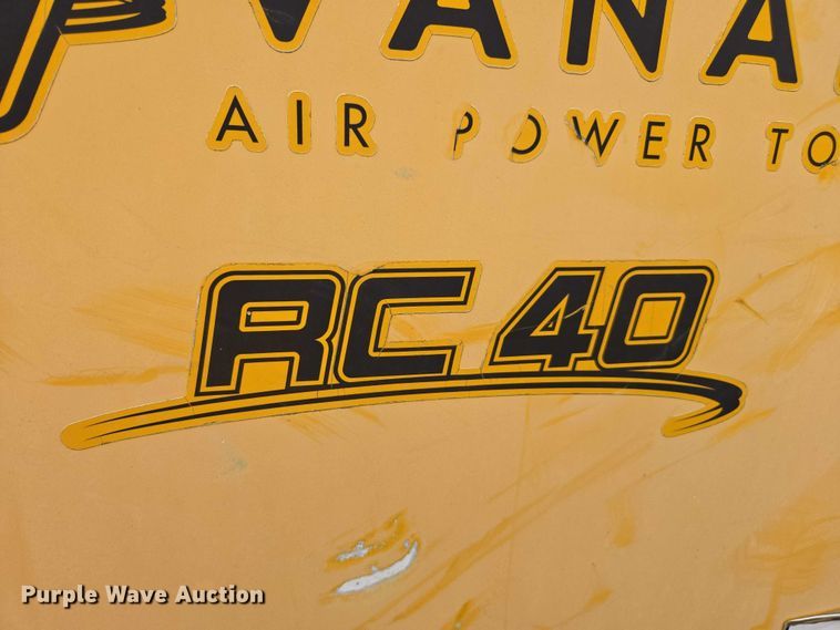 image for item DU2714 2014 Kenworth T270 utility / service truck