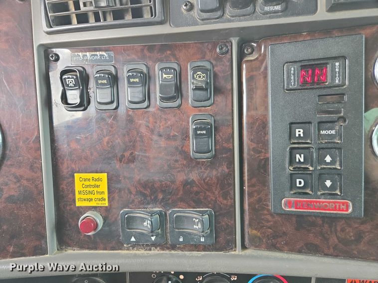 image for item DU2714 2014 Kenworth T270 utility / service truck