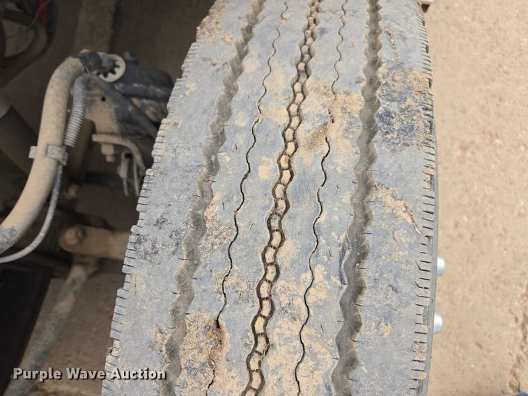 image for item DU2714 2014 Kenworth T270 utility / service truck