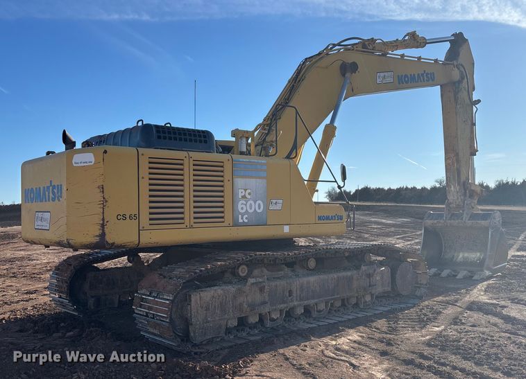 image for item DU6946 2006 Komatsu  PC600LC excavator