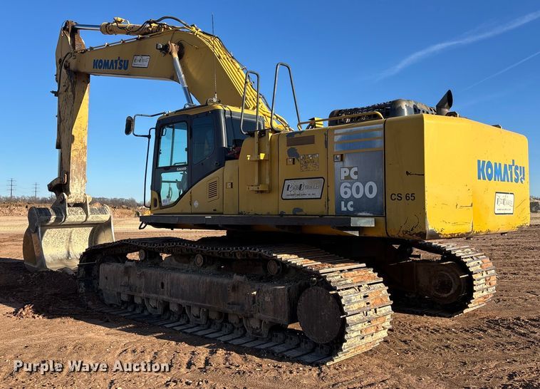 image for item DU6946 2006 Komatsu  PC600LC excavator