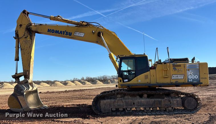 image for item DU6946 2006 Komatsu  PC600LC excavator