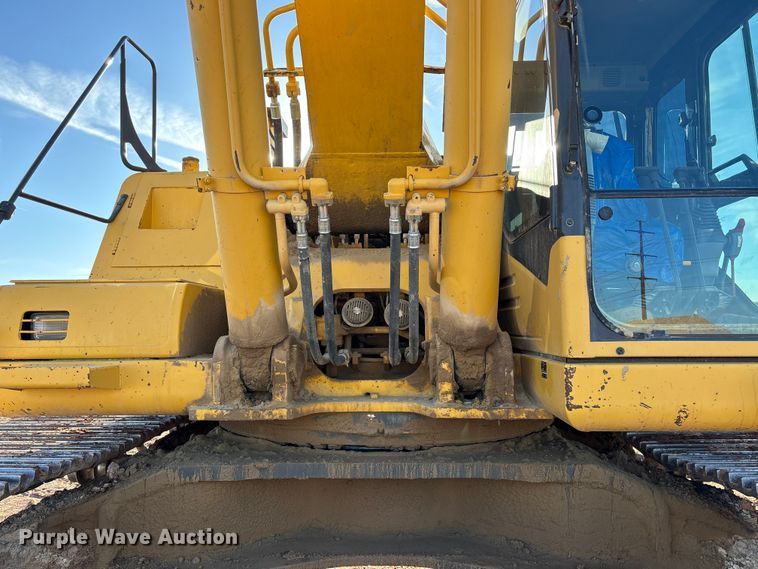 image for item DU6946 2006 Komatsu  PC600LC excavator