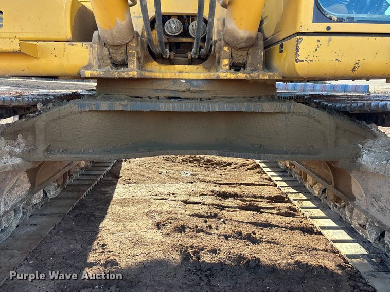 image for item DU6946 2006 Komatsu  PC600LC excavator