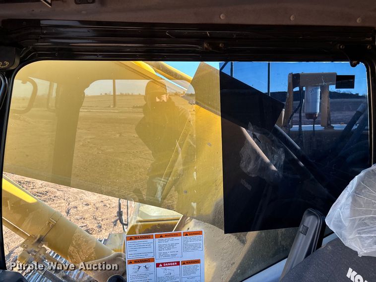 image for item DU6946 2006 Komatsu  PC600LC excavator