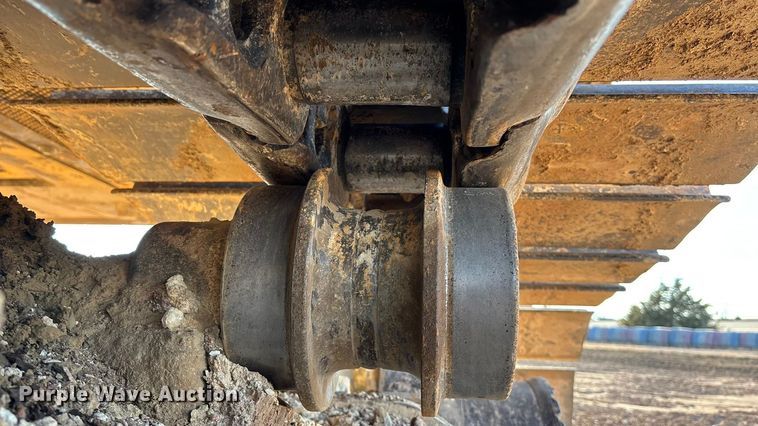 image for item DU6946 2006 Komatsu  PC600LC excavator