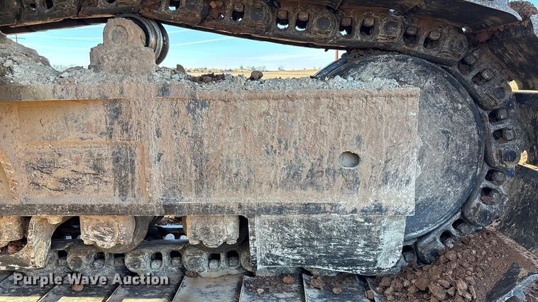 image for item DU6946 2006 Komatsu  PC600LC excavator