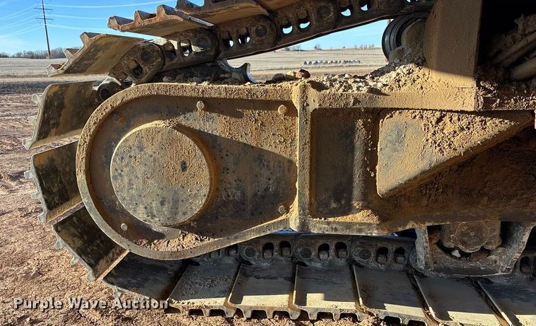 image for item DU6946 2006 Komatsu  PC600LC excavator