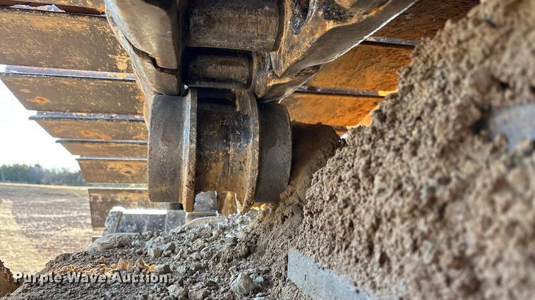 image for item DU6946 2006 Komatsu  PC600LC excavator