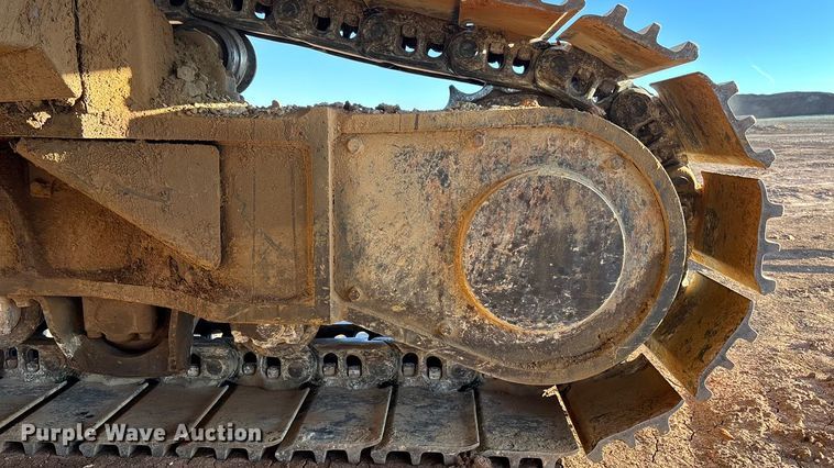 image for item DU6946 2006 Komatsu  PC600LC excavator