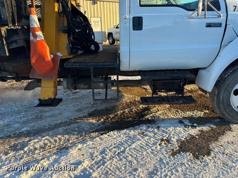 image for item DU6967 2008 Ford F650 crane grapple truck