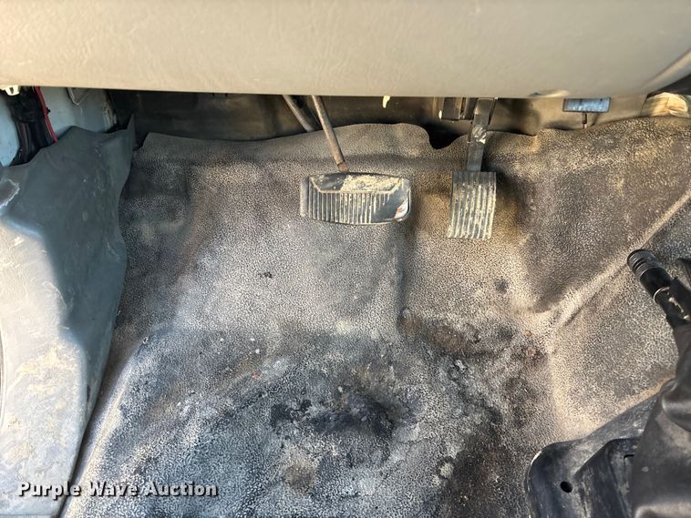 image for item DU6967 2008 Ford F650 crane grapple truck