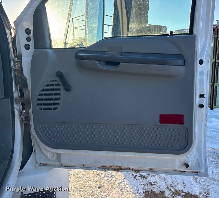 image for item DU6967 2008 Ford F650 crane grapple truck